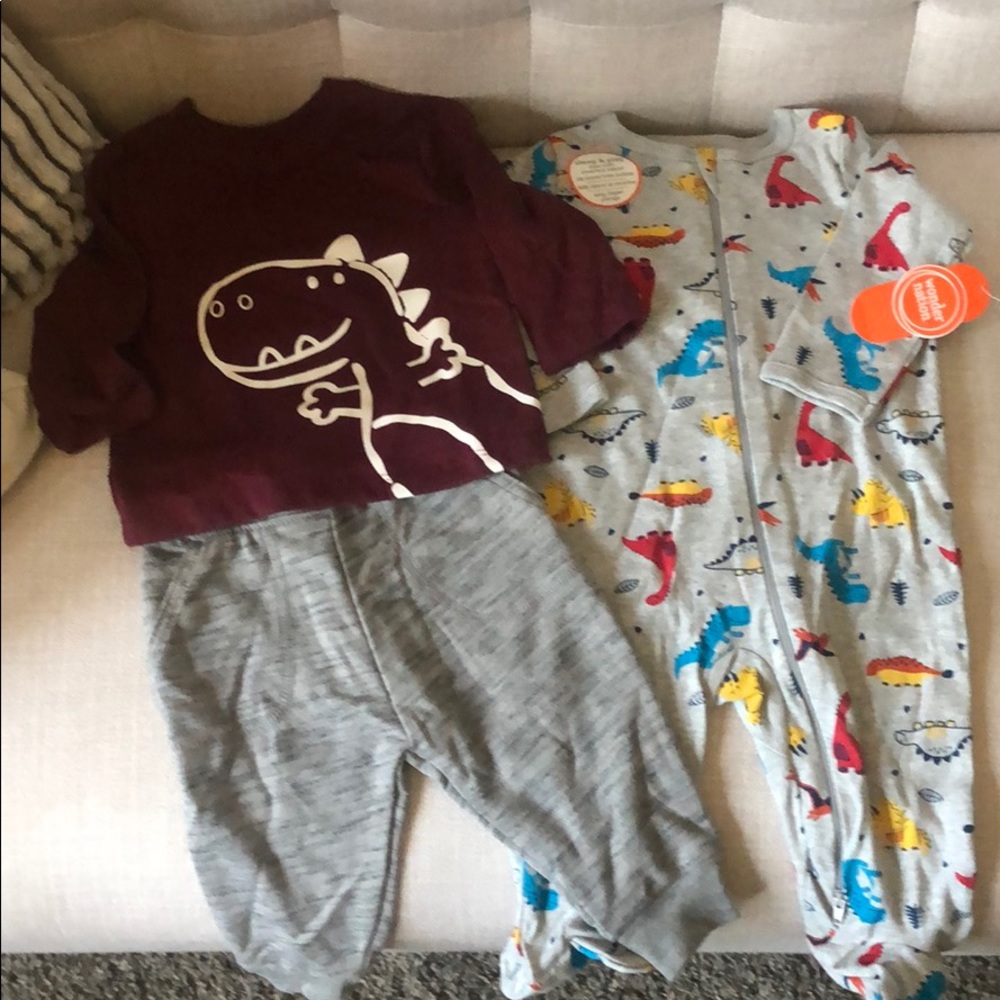 3/$15 Pajamas•Sweats•Long Sleeve Shirt•6-9m Lot